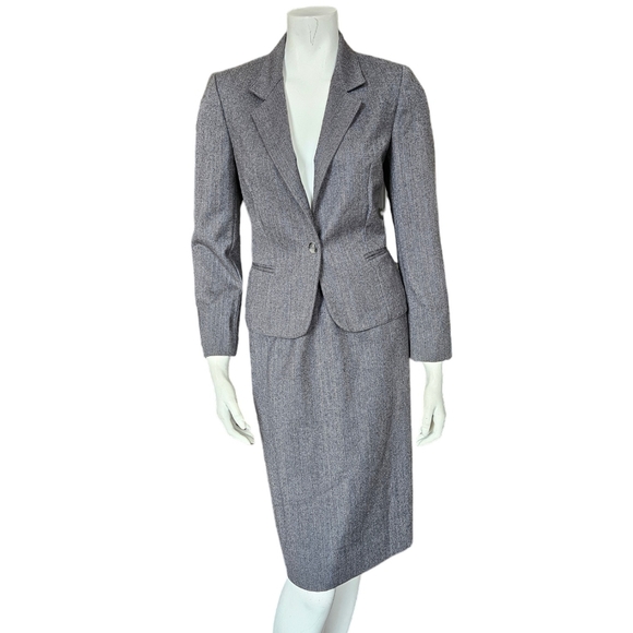 Vintage Saville Petite Gray Skirt Suit - Picture 2 of 15